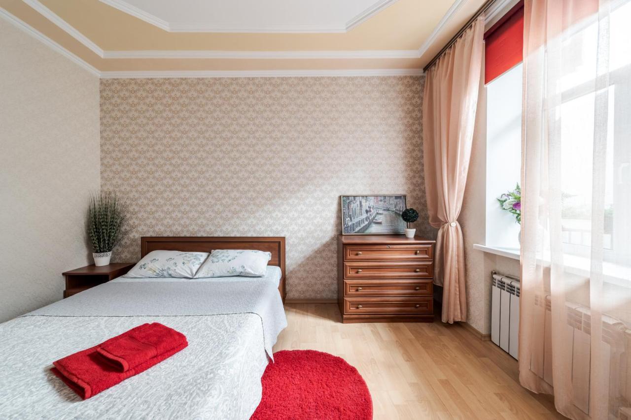 Central Apartments Rynok Lviv Buitenkant foto