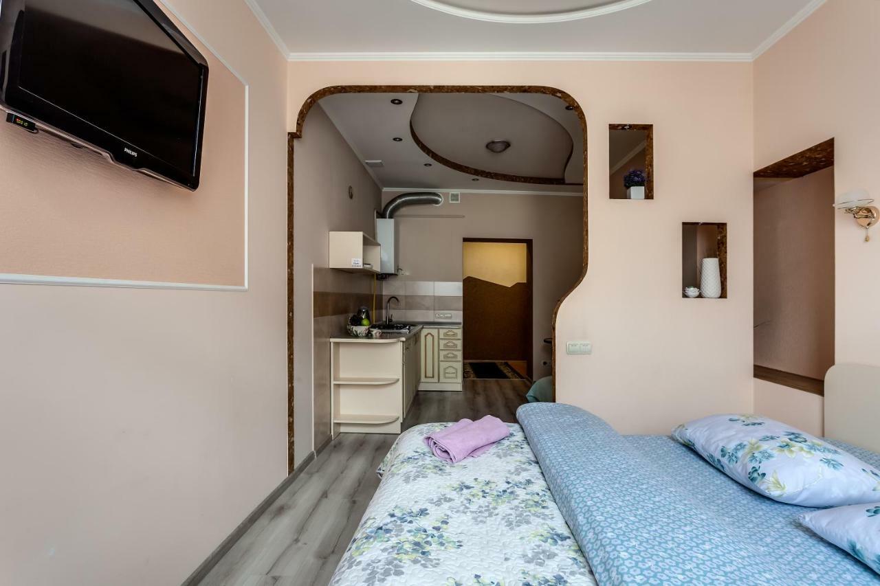 Central Apartments Rynok Lviv Buitenkant foto