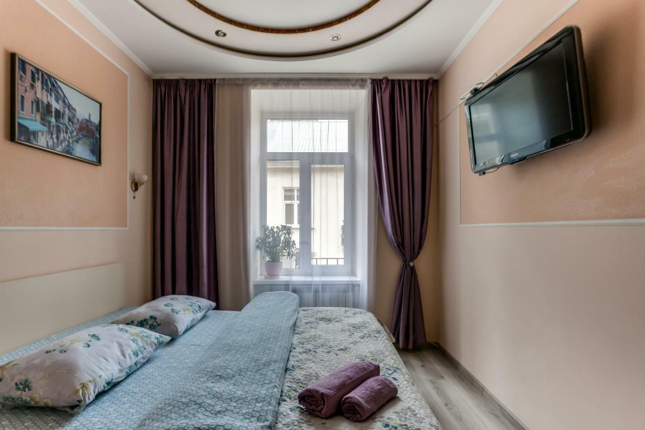 Central Apartments Rynok Lviv Buitenkant foto